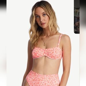 NWT Billabong Lei Low Leopard Print Bikini Top Siz3‎ SMALL